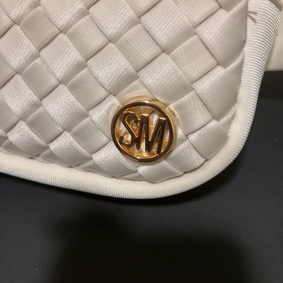Steve Madden Woven Fanny Pack in Cream - Picture 5 of 10